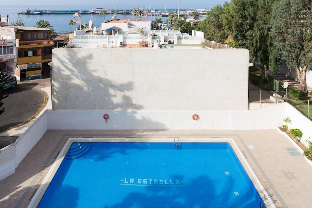 Vivienda Vacacional Rosaini Los Cristianos  Exterior photo