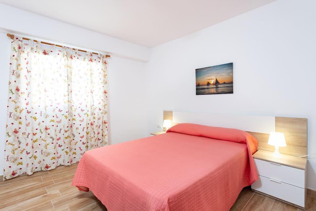 Vivienda Vacacional Rosaini Los Cristianos  Exterior photo